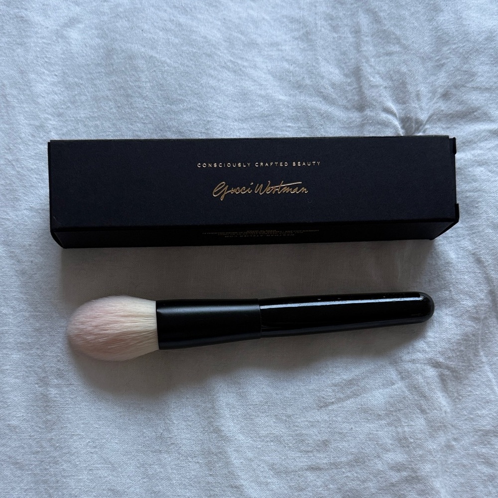 Westman Atelier Powder II Brush